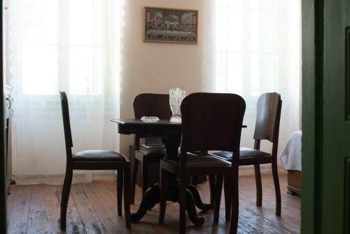 Hostal Antisthenes Guesthouse