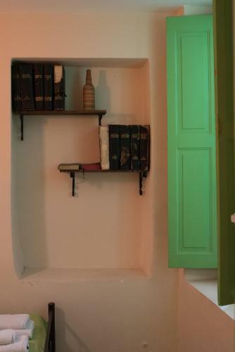 Hostal Antisthenes Guesthouse