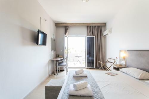 Silver Bay Hotel