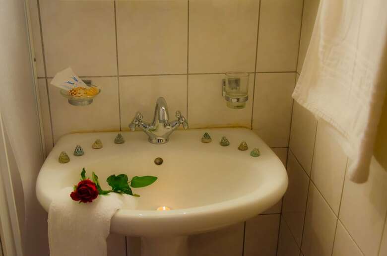 Hostal Polykratis Rooms