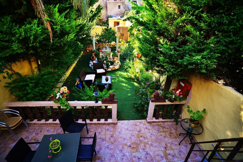 Hostal Olympos Pension