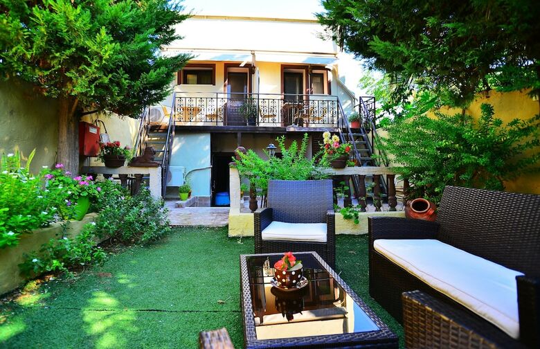 Hostal Olympos Pension