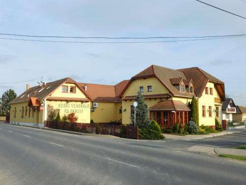 Berki Vend�gl? �s Hotel