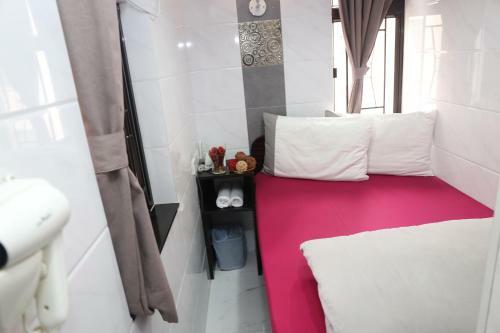 Hostal V Inn