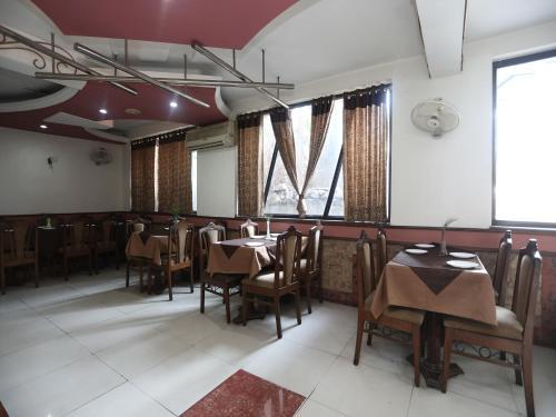 Hotel Yadu Residency