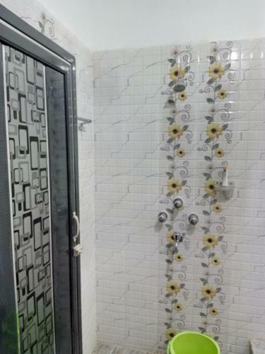 Hostal Shradharam Lodge