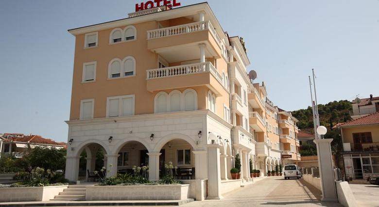 Hotel Trogir Palace