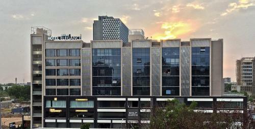 Hotel Grand Elegance