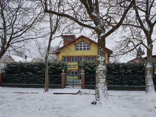 Hostal S�ba-h�z