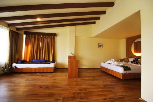 Hotel Tarayana Grand