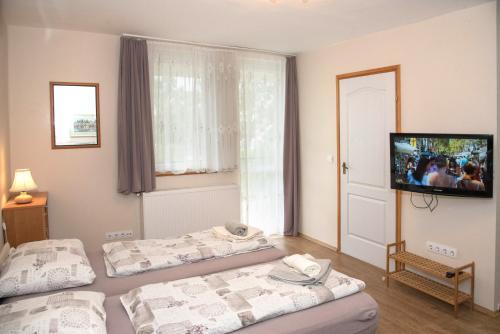 Deluxe Apartments
