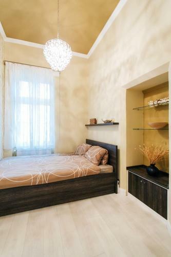 Parliment Luxury Apartment