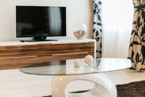 Parliment Luxury Apartment