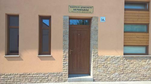 Hostal Kazinczy Apartment