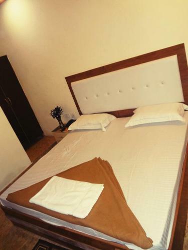 Hotel Rattans Regency