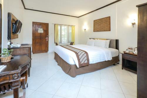Paku Mas Hotel