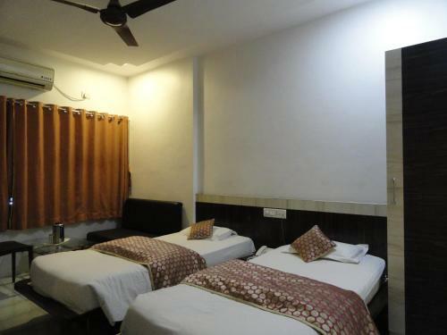 Hotel Raj