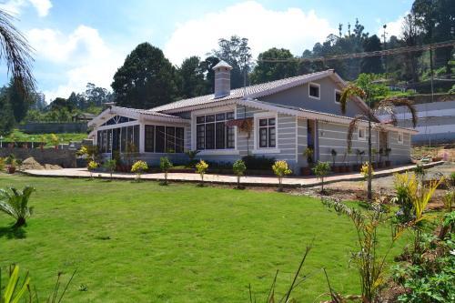 Hillington Cottage