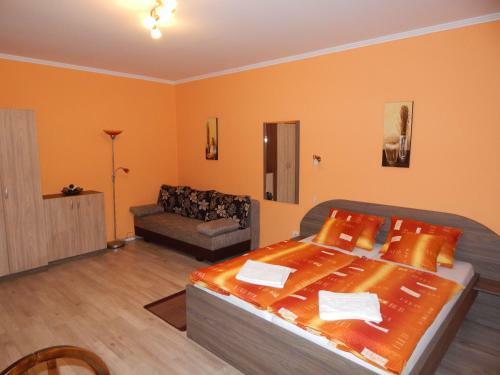 Gr�nay Apartmenthouse