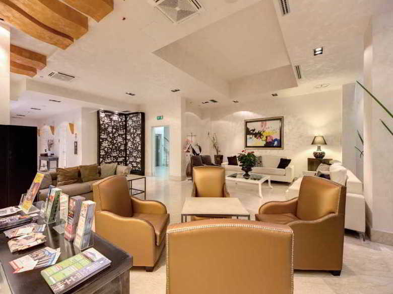 Aga Hotel