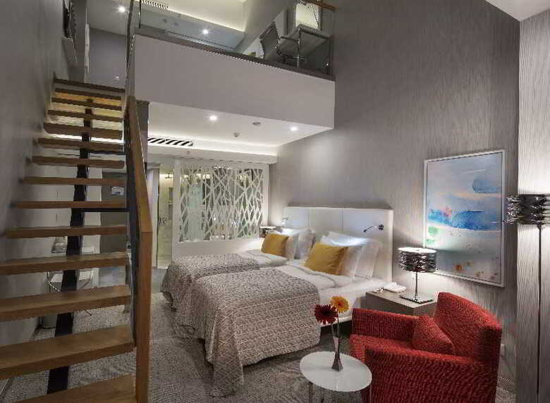 The Sense Deluxe Hotel