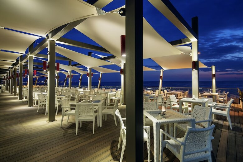 The Sense Deluxe Hotel