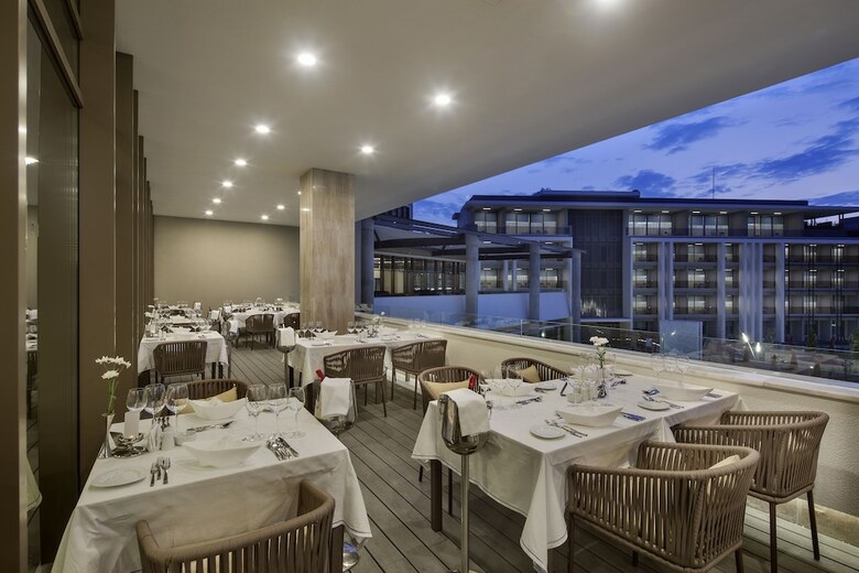 The Sense Deluxe Hotel