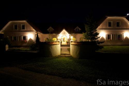 Zsida Term�l Hotel