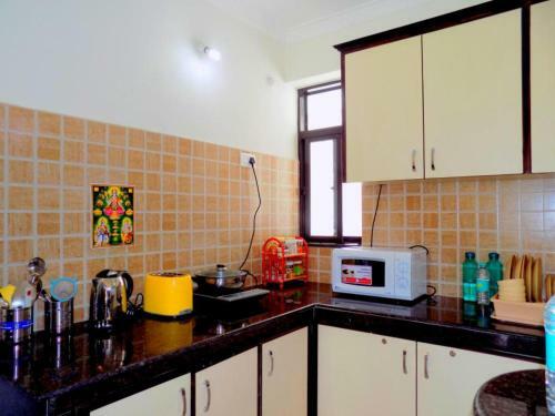 2 Bedroom Apartment Near Candolim Beach Cm012