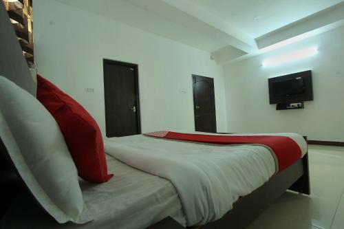 Lake View Hotel