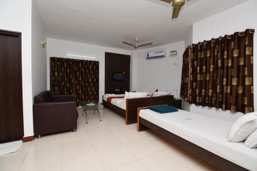 Lake View Hotel