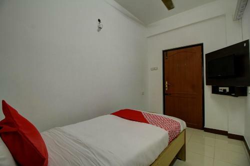 Lake View Hotel