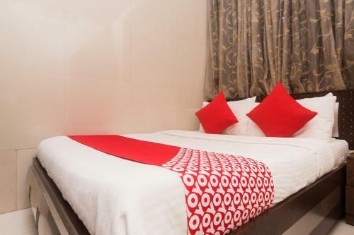 Hotel Oliver, Colaba