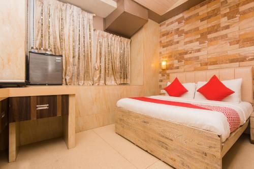 Hotel Oliver, Colaba