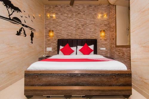 Hotel Oliver, Colaba
