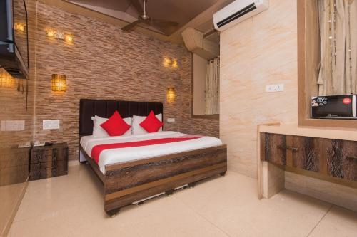 Hotel Oliver, Colaba