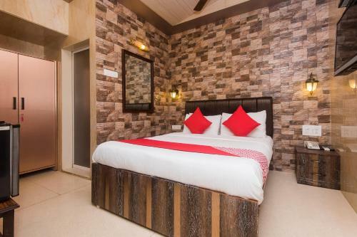 Hotel Oliver, Colaba
