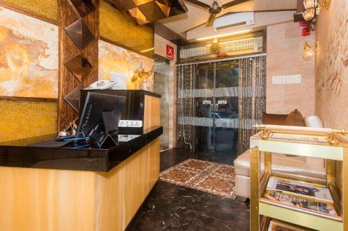 Hotel Oliver, Colaba