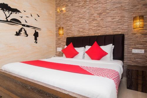 Hotel Oliver, Colaba