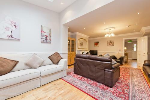 4 Bed House In Ballsbridge