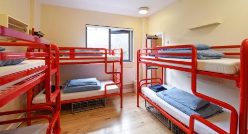 Snoozles Tourist Hostel