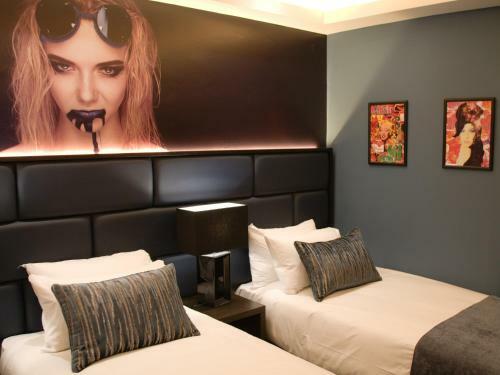 Spanish Arch Hotel