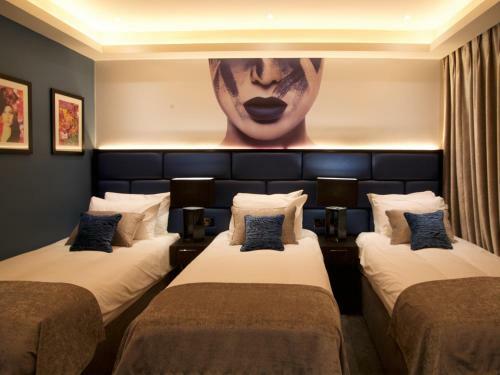 Spanish Arch Hotel