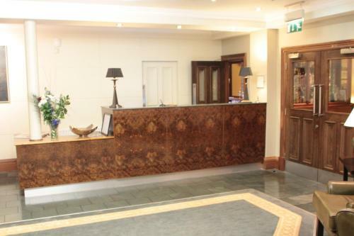 Vaughan Lodge Hotel