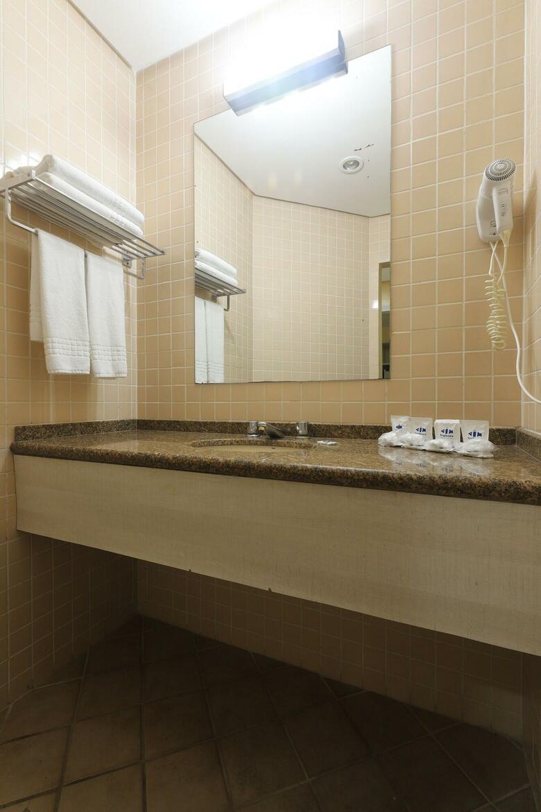 Ingleses Praia Hotel