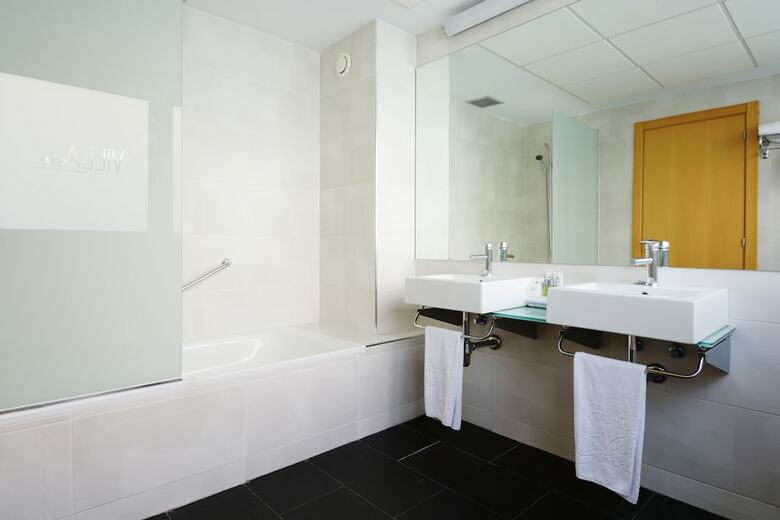 U Hotel Villa-gom�