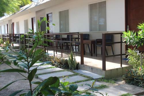 Bantayan Hut