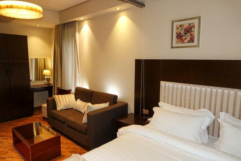 Luxury Dreamland Oasis Apartments