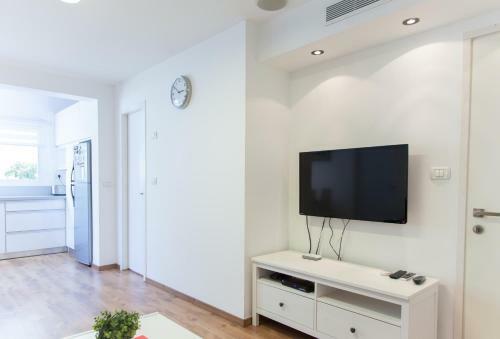 Carmel Boutique Apartment