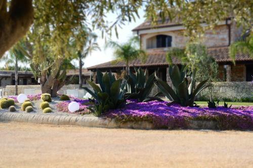 Mythos Holidays & Events